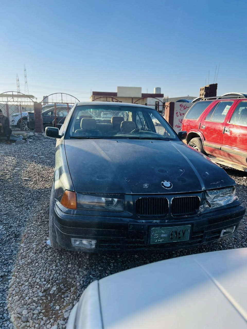 بي ام330حجم محرك4 بلادي
سياره تحويل فقط صاحب السياره بل موصل 
كير محرك كصه شرط 
صدر امامي جديد ورا نص عمر
كهربائيات كلها شغاله 
سعره15 وبيه مجال ترهم مراوس حسب القناعه
***********
