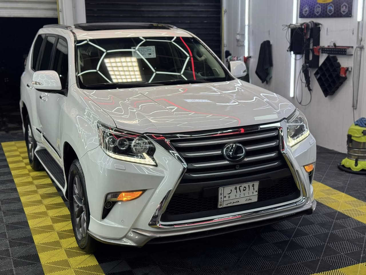 لكزز برادو 2014 خليجي فول مواصفات 
بريم اصل رادار امامي ونقطة عمياء
فول الفول
كشنات تدفئة تبريد
لايتات زنون متحرك
مكينه 8 سلندر 4600
كشنات كهرباء
جكات
ستيرن كهرباء
5 كامرات
كراسي خلفية كهرباء
مري قلابة
مري شفط
تشغيل عن بعد
شاشات خلفية
ميموري خزن وضعيات الكشن
السيارة اعلى فئة مواصفات 
محرك وكير على وضع الشركة
بدون نقص ابد 
السعر مناسب للبيع 
285
بيها صبغ بسيط بالجاملغ الامامي ابد ممبين 
وشويه بالباب بدون دواخل 
***********
