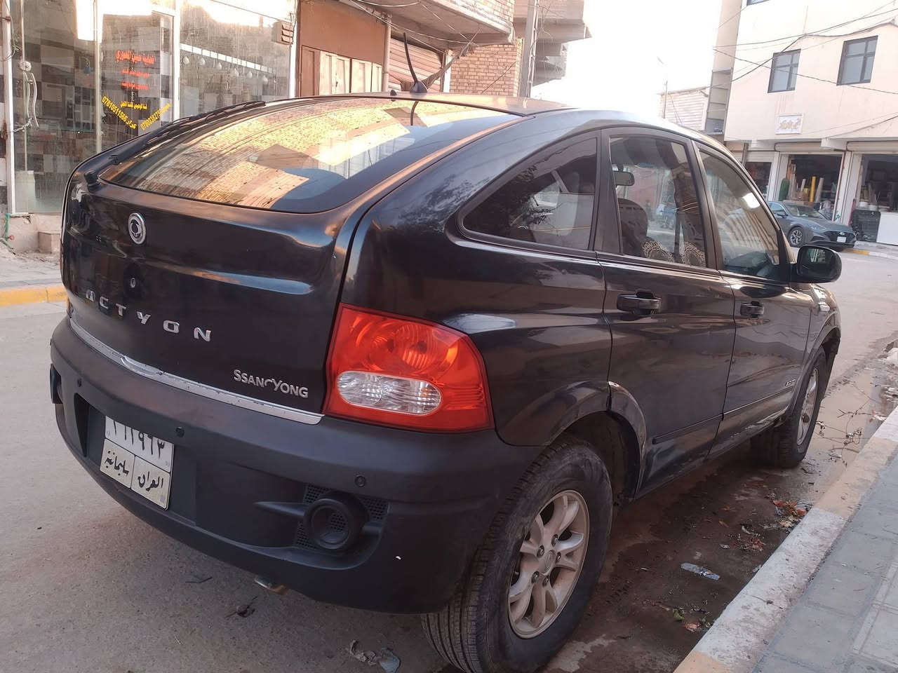 السلام عليكم ..للبيع
سياره سانك يونك كوري موديل 2007 مكينه كير مرسيدس يجي بلادي خراطيم. مو محور بلادي  اخواني الاعزاء السيارة خير من الله مال جنيان تجي وتشوف جميع القطع الغيار متوفرة... كير مكينه.حدادية تبريد تخم تاير جدد.  دفع رباعي شغال.
رقم سليمانية بإسم بنية من بغداد 
فقط بنيد جارد وبيها طخه ع بارد بجهة العبري بالباب اشبر..
السعر المطلوب 58 وبيها مجال مكاني محافظة  الديوانية... واتساب ***********
