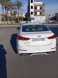 النترا • ٢٠١٧ • امريكي