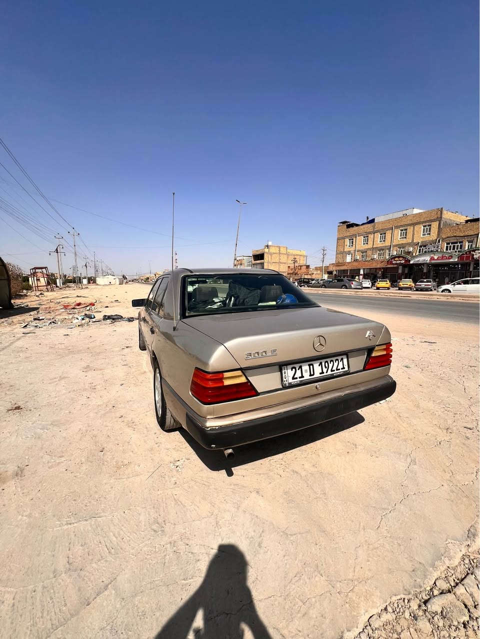 مرسيدس دب موديل 1987 
محور مكينه وكير بطه 
تبريد منظومة جديده فول 
تخم تاير 
السيارة جاهزه ترايك وين ما تريد ناصرية, ذي قار


**إذا كنت صاحب هذا الإعلان وتريد حذفه لأي سبب، رجاءا أرسل رسالة إلى الدعم الفني**