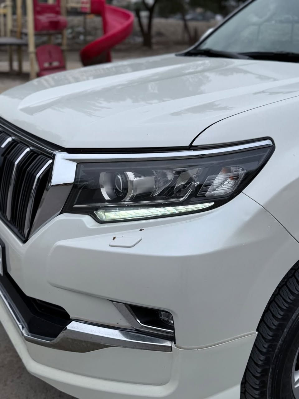 سلام عليكم اخوان ❤️🌹
.
.
برادو 2018 رقم بغداد الجديد باسمي لون ابيض
مكفولة من الصبغ والفتح والكود والحالوب والتبديل نهائياً 

استلام شركة ساز 
موصفات TXS
فتحة بصمة 
6سلندر فتحة لايت زنون ثلاجة دبل تانكي كشنات جلد وكهرباء فور ويل هوك حساس خلفي تشغيل عن بعد كاميرا خلفية وباقي المواصفات المعروفة 

السيارة جديدة جداً استخدام نضيف كير محرك ميكانيك كهربائيات كله جديد 

السعر ( 39,000 ) وبيها مجال للطيبين 
للاستفسار ***********
