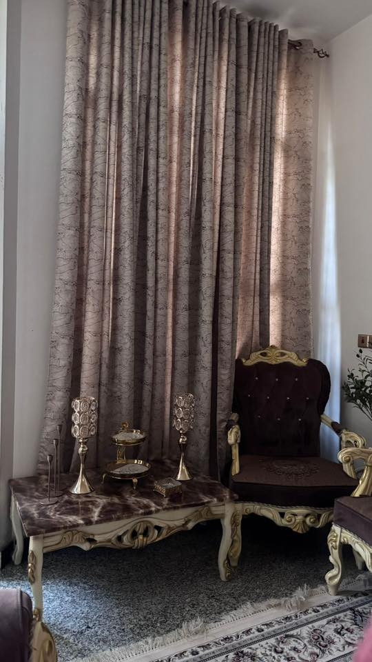 طقم جلوس تخم ١٠ مقاعد
خشب زان مصري أصلي
قماش فاصوليا شامول مقدّف
ويا طبلة وسطية
ويّاها إكسسوارات كاملة عالطبلة
•ساعة جدارية 
• بردات
•السبلت 🎁

شغل مرتب وثقيل يليق بالذوق العالي 👑
السعر: مليون وبي مجال

للاستفسار والمشاهدة راسلونا 📩
***********
