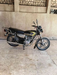 ايراني للبيع السعر ٤٠٠ ابلادي مو مفتوح  ٠٧٧٠٢٩٢٤٨١٦