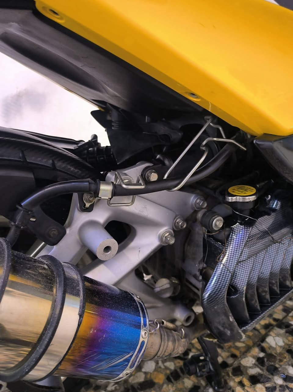 ماجستا اس رياضي ستينية
مبدل فقط كازكيت نظافه شوفت عينك سلف صالنصه رياضي قبق كلج و قبق شوته كاربون دراجه كامله مكمل سعر 1300وبيها مجال بسيط تواصل ***********
