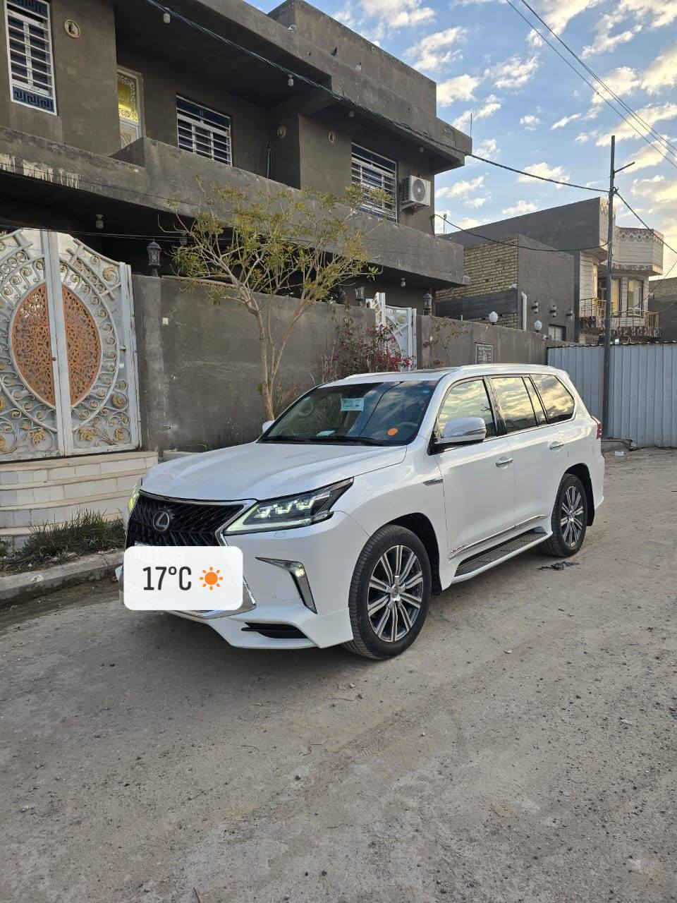 لگزس17فول بريم اربيل تحويل او وكالة
لگزس 17فول بريم اربيل تحويل او وكالة ماشية109الف تخم تاير جديد وبطارية ممفتوح بيها اي شي على وضع الشركة بيع او مراوس 
مكفولة عدى بخت صبغ جهة قبق البنزين اثر شخط. 
***********
