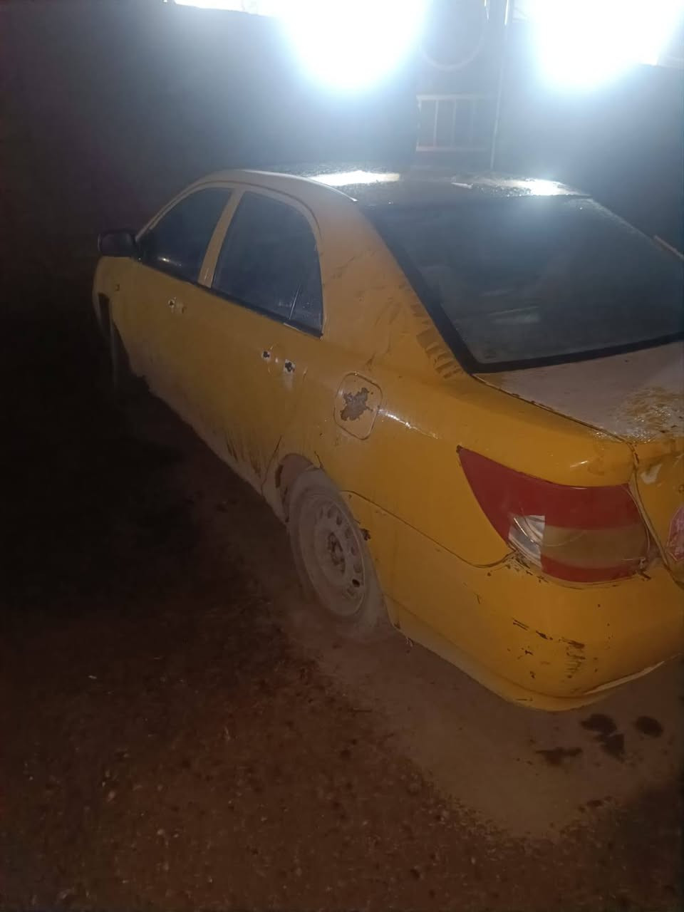 بيوايدي 2013 كير محرك نضاف تبريد❄️تدفئه نار 🔥صدر زين دوخل حلوة والكشر شوف العين سيارة بدون أرقام مكفولة بيع او مراوس سعر 13وبي مجال ابيع كوم حديد وهاي تفاصيلة ولا تجي تسئلني شبيه مابيه مكانه بيجي ***********
