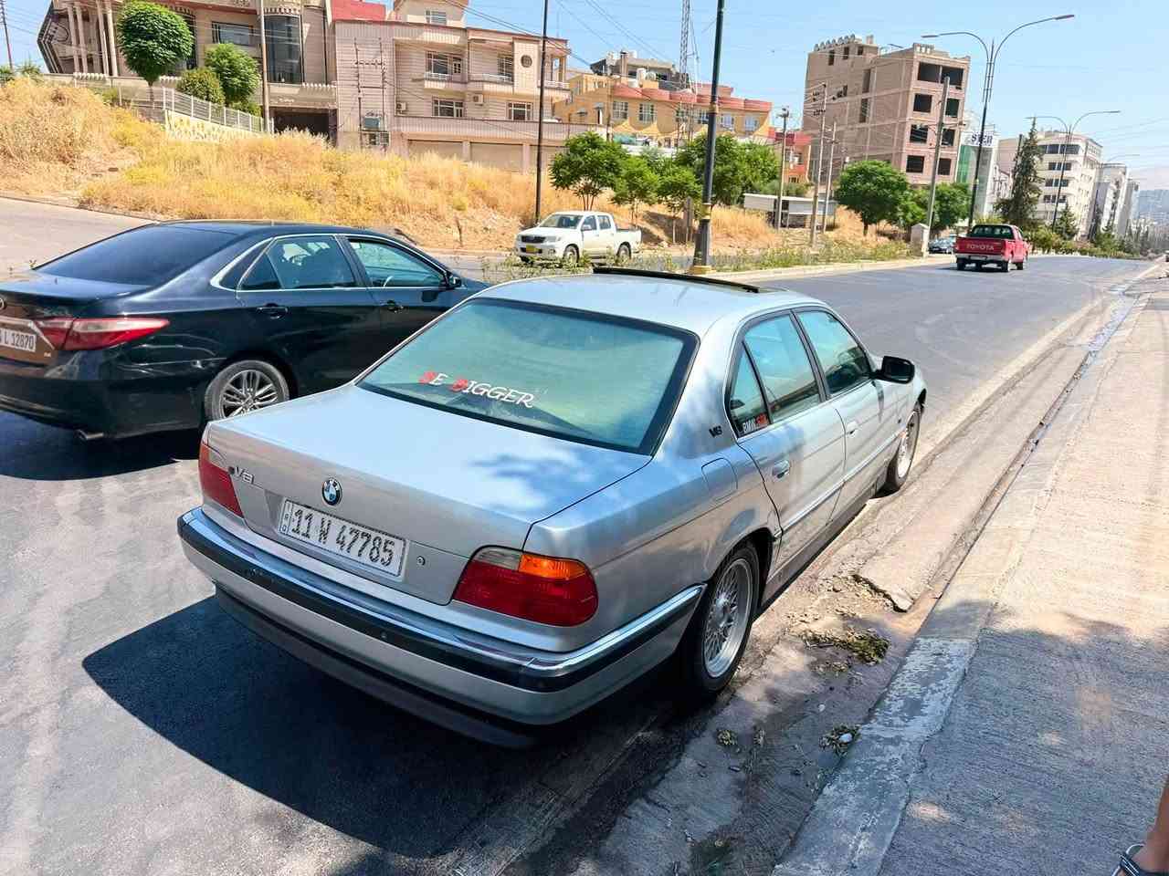 السلام عليكم للبيع
كاسحه 744  8Vسياره جديده 

محدثه 2000

محرك +كير +حداديه جددد

السياره فول مواصفات للأخير 
مري شفط 
سلايت روف طكتين جام 
كواتم صلنصه اصليه 
دبل جام  بلاد 
لايت يصعد وينزل 
عالي وناصي زنون 
سبورت شغال 
داخل جلد رصاصي
جنطه شفط
برده كهربائية خلفيه
شاشه اندرويد 
جعمقه كهرباء
دبل جكمجه 
  

رقم بغداد دولي بسمي

السعر 105بيها مجال قليل 

مكاني بابل القاسم 

***********
