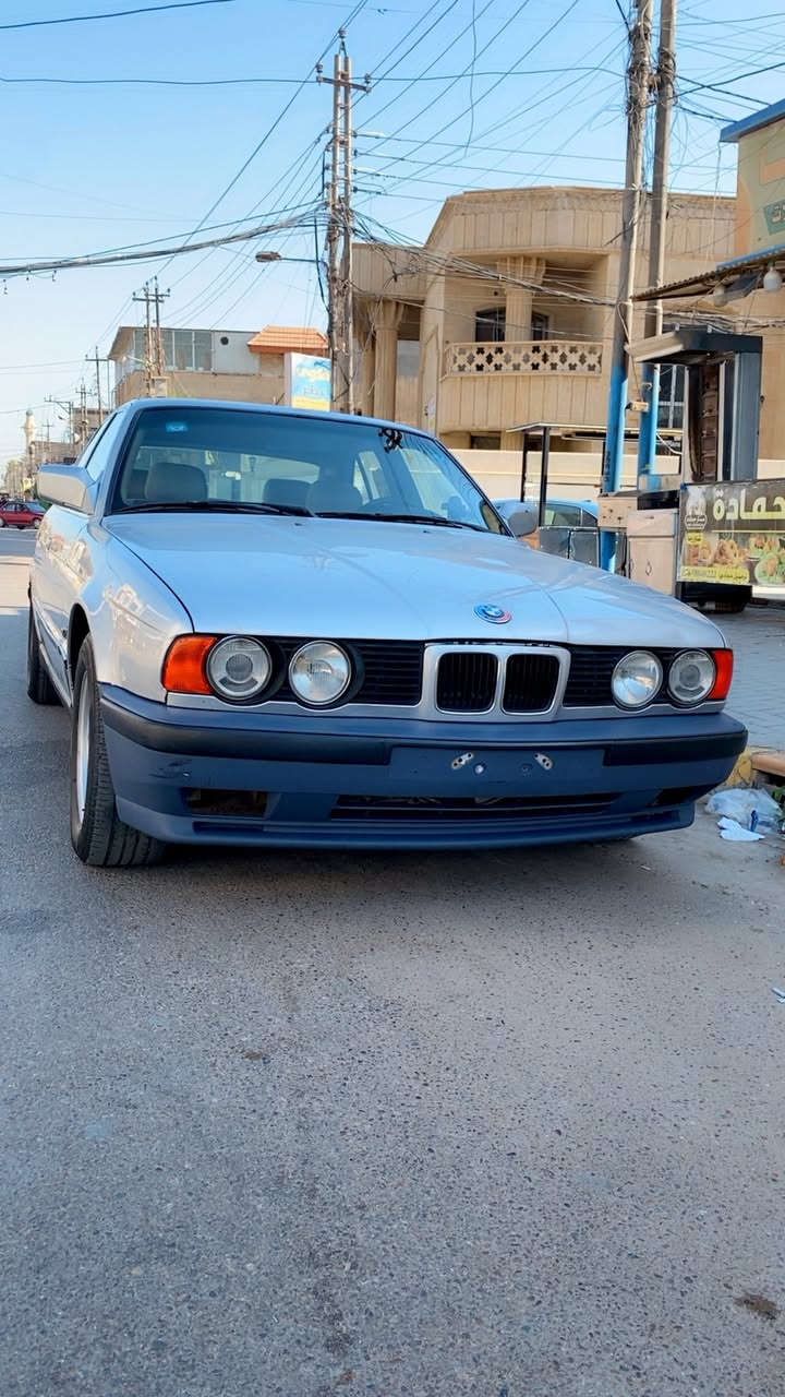السياره موديل 89 للبيع او مراوس السعر 40
محرك 25 مفتوح  كير اوتو شلعتها تخبل مكينه جديد لا تنقيص ولا تبخير تفصل بيها قطرة دخانه مابيها 
السياره عضمتها كلش حلوه دعاميات M  دوس M شديتهن جدد بعدني ماصابغهن  القديمات موجودات نفس اللول وداخلها حلو ونضيف دوشمه جديده  السياره نقصها بس صبغ دعاميات  تبريد ثلج 
رقمها بغداد سنويه جديده
وهزه  بعدها ماخلصانه و كلشي كامل شرط التحويل خاص موجود


**إذا كنت صاحب هذا الإعلان وتريد حذفه لأي سبب، رجاءا أرسل رسالة إلى الدعم الفني**