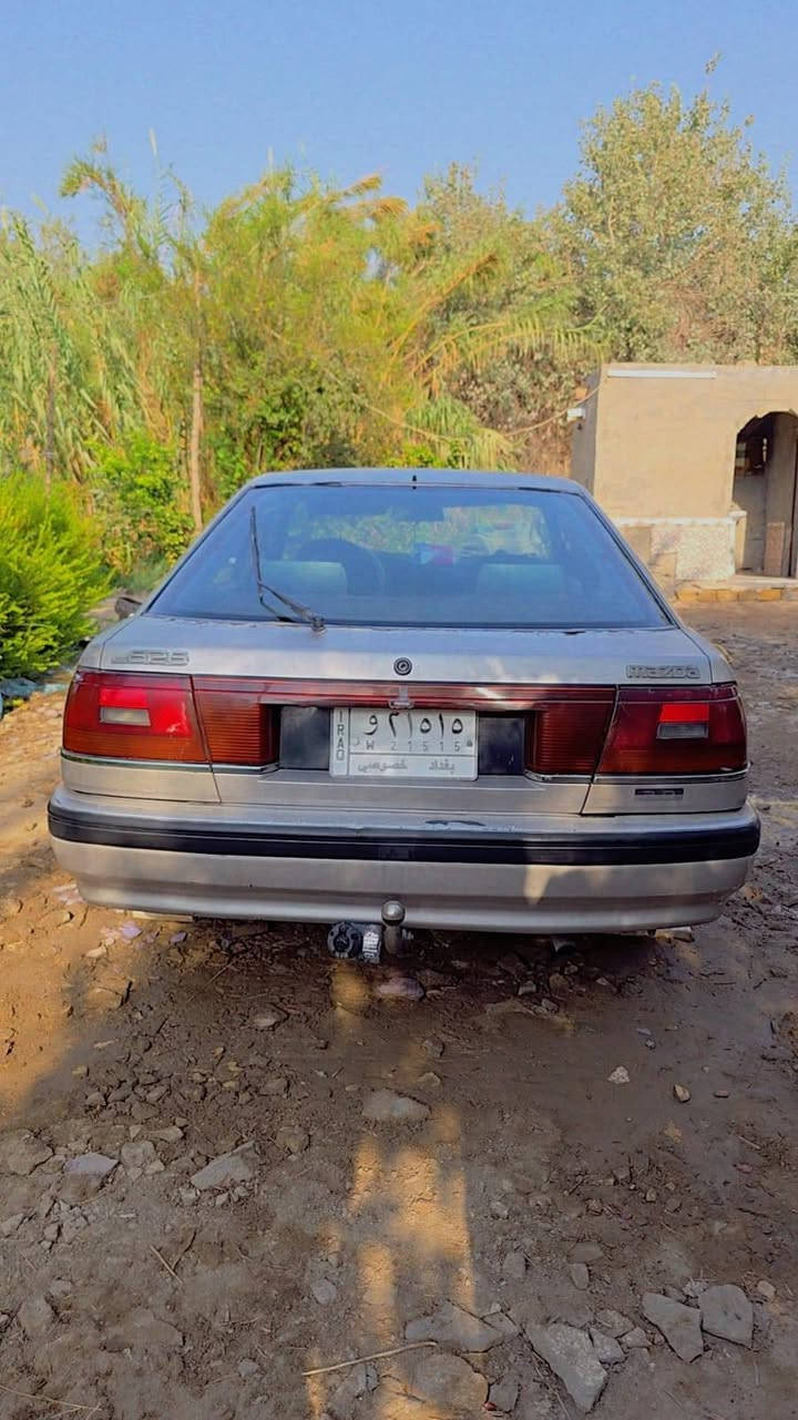 من رخصة الادمن
مازدا مديل 1991
حجم 626
سنويه وهزه لل 27
مصفره 
مداور ثانيوم راعيها موجود يمي
مكفوله من الضربه والصبغ عدا طخه بالجاملغ الكدام موضح بالصوره
حداديه جديده تخم تاير جديد سياره نضيفه بلاديه وضع شركه.
كرهبائيات كلها شغاله 4 جام كهربائي مري كهربائي 
رقم بغداد. سعر (35) بيها مجال 
رقم الهاتف. ***********
