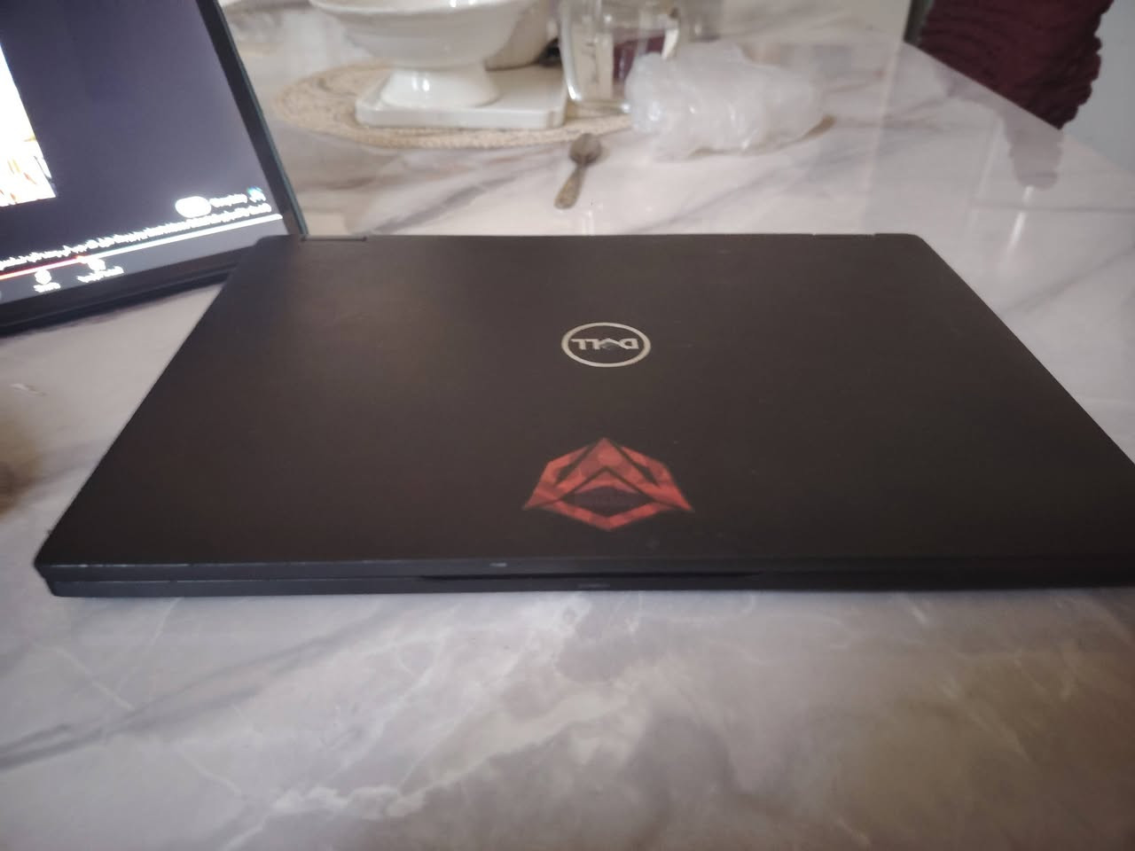 السلام عليكم
لابتوب دلل عدد ٢ للبيع

مواصفات كما موضح بالصور

اللابتوب الصغير شاشة لمس

مواصفات حلوة

مع الميز كيمنك ماركة حلوة قياس ١٤٠ قوي جدا إضاءة rgb

مع هارد خارجي سانديسك ssd ٤ تيرا جديد

البيع اي شي تحتاج من هاي الأغراض

سبب البيع حالة خاصة

قيم واخذ

واتساب

***********
