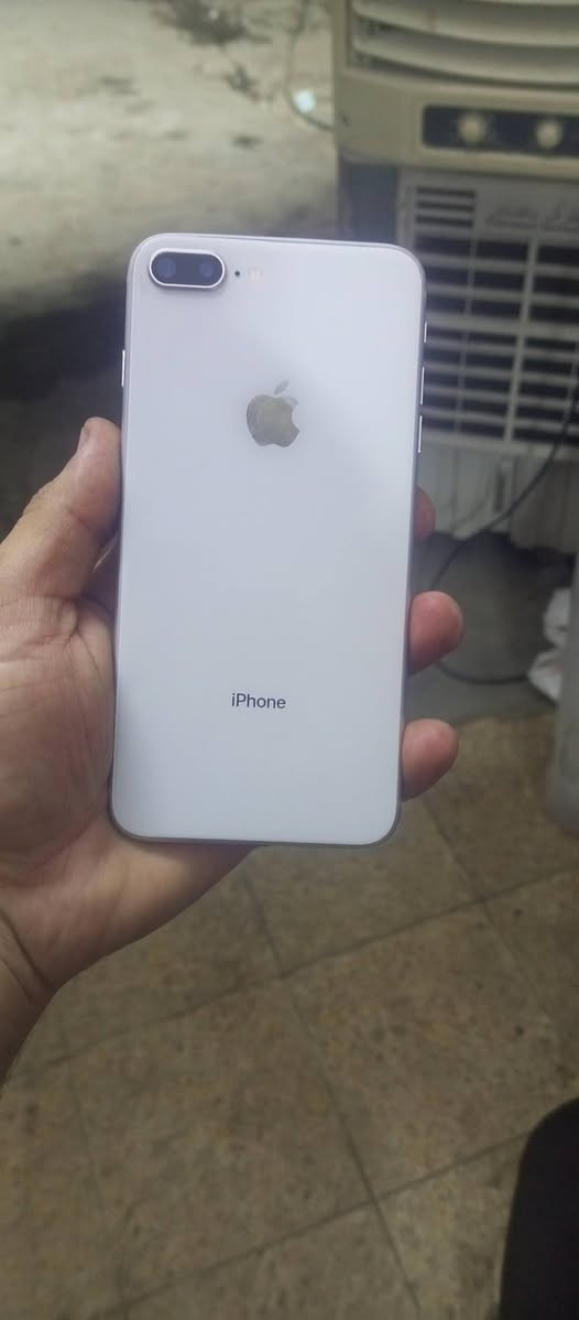ايفون 8 بلس مامفتوح  ذاكره 64  بطاريه 80 بلاديه نضيف مراوس او بيع 110 رايده وبي مجال  لاتصال عل واتساب‏‪***********‬‏
