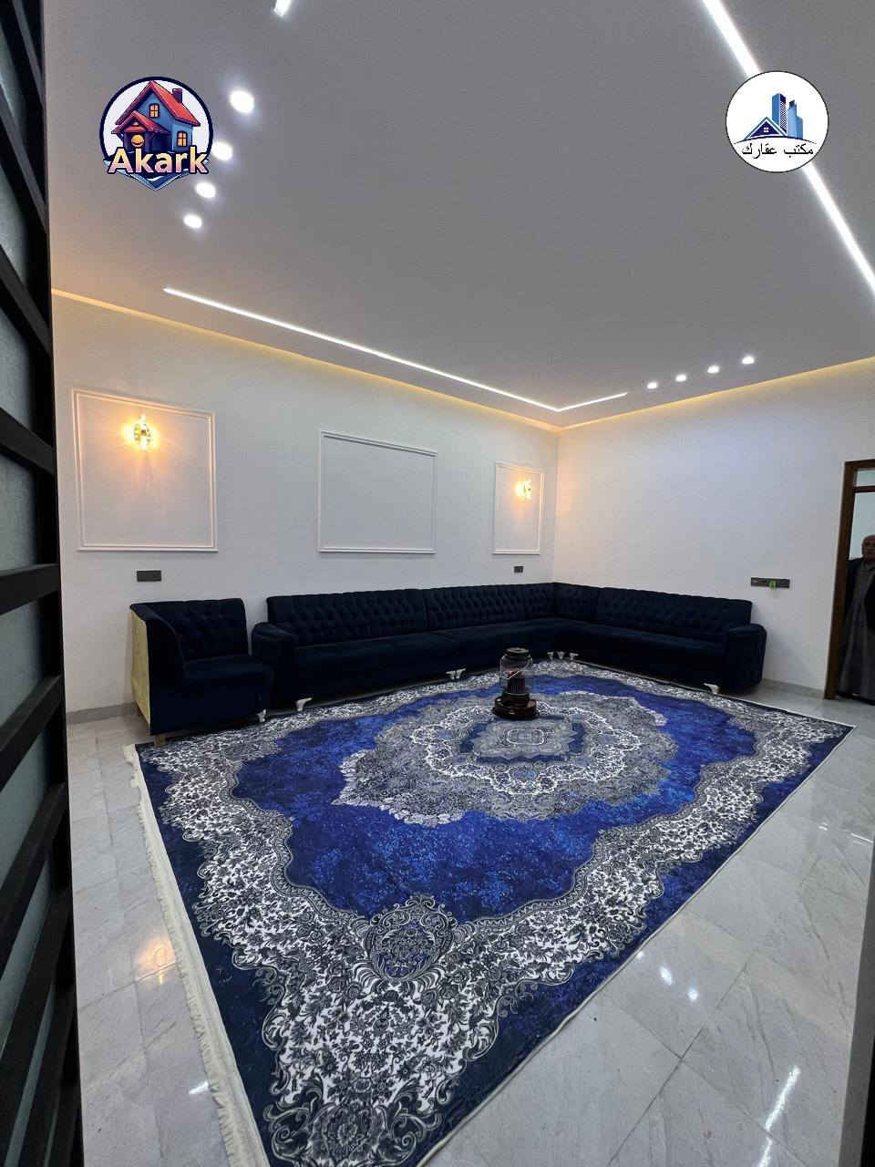 السلام عليكم دار للبيع موصل حي الملايين الثانيه زراعي حق التصرف مجمع الملك سند (25) مساحه الدار (180) متر(6) غرف نوم خدمات كامله شارع ماء كهرب سعر الدار (125) مليون للاستفسار اكثر الاتصال بالارقام التاليه
(***********)
(***********)
