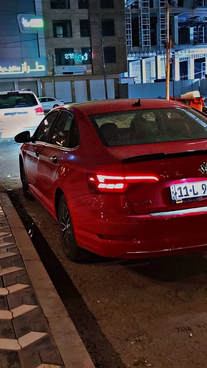 Jetta 2019 sel
ماشية ٩٠ ميل
فول موصفات
شاشه جبيره
 عداد الكتروني
 فتحه سلايد
بصمه
رادرات امامي خلفي جانبي
 دشبول الوان
 داخل جلد تدفئه كشنات
سستم صوت beats
 دمام خلفي
سبايدر و كفرات يدات باب و ودسات بوب و شباج gli 

دهن اصلي وبانزين محسن و ادامة كامله كل فتره 
حادث السياره تخريب vandalism صوره الحادث كلهه مرفقه
....

..
134$
بغداد حي العامل او حي العدل 
***********
***********
