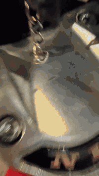 سلام عليكم دراجه نامه امتياز طبق شلامجه باب اول اصلي مديل 26 اوراق اصولي دراجه حلوه صارله 3اشهر من نازله من لوكيل سعر 850 وبيه مجال قليل شراي اخلي على راسي لمو شراي فدوه اروحله لا يتعبني ..رقمي***********
