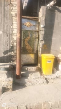 بيت 100م خلفيه غرفه 4×6  وصاله 4×4 استقبال 5*3ونص منور2*2وحمام مشترك 1...