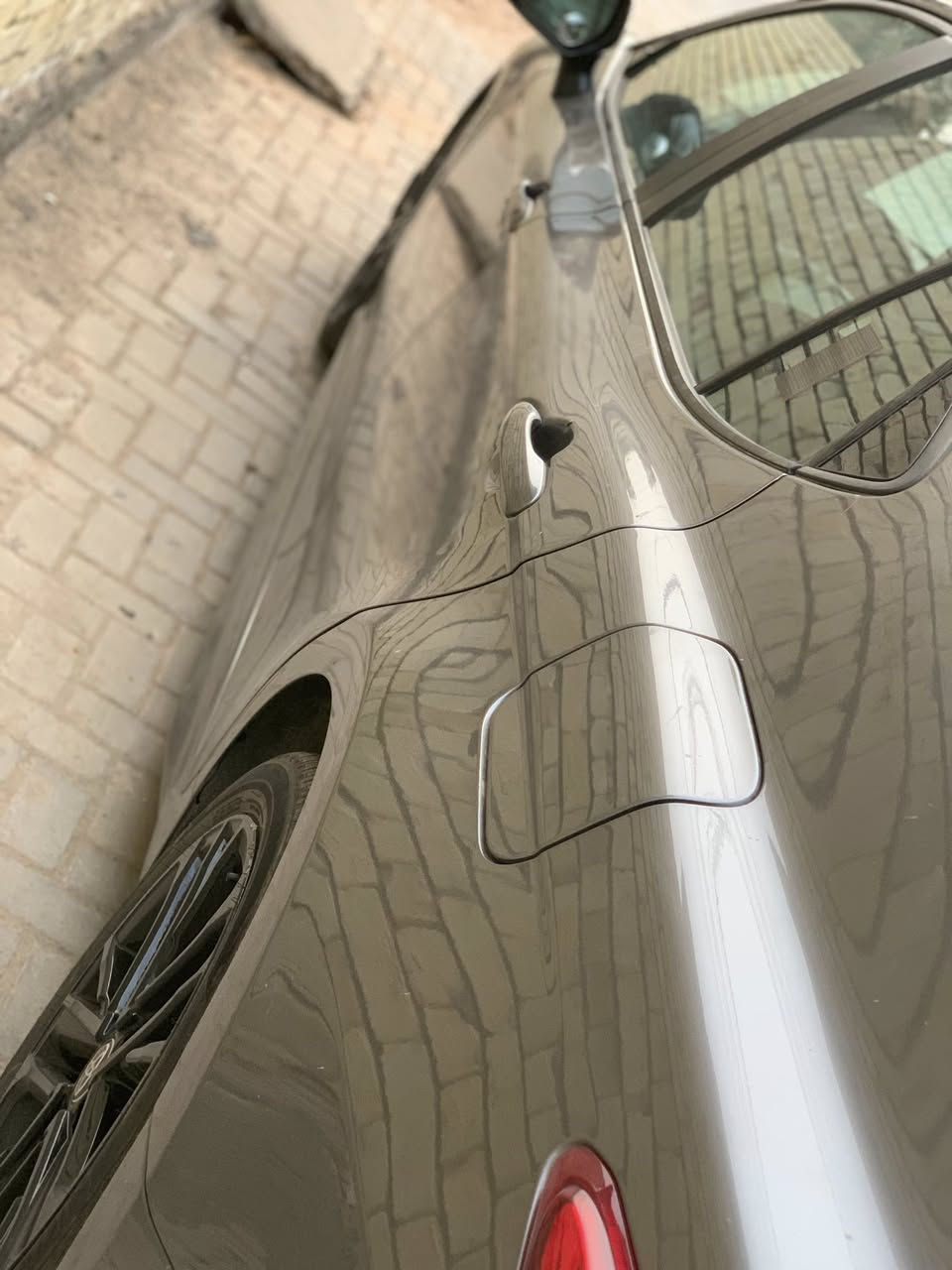 𝟐𝟎𝟐𝟓 𝐓𝐎𝐘𝐎𝐓𝐀 𝐂𝐀𝐌𝐑𝐘-SE-PLAS
السعر 228

تويوتا كامري(SE) موديل : 2025  

رقم بغداد تحويل ثاني يوم 

مكان السيارة بغداد السيدية

ماشية 10الاف فقط 

وارد : امريكي

اللون : رصاصي تيتانيوم 

حجم المحرك : 2.5L (4.سلندر) هايبرد

 *ملاحظة السيارة :حادثها موجود بالصور تبديل بنيد جاملغ   فقط وبارد بالجاملغ الخلفي فقط بيقية السيارة كفالة 

فول فول مواصفات 1/1

نظام مراقبة انتباه السائق Driver Monitoring System (DMS)

فتحة سقف سلايد روف 

داخل ليـــد بلادي

كيـــج الـــكتـــرونـــي (دجيتال)

شـــاشـــة كبير لمـــس

شحن وايـــر ليـــس

كاميرا خلفية 

ابـــواب  بصمة

بصمة تشـــغيـــل 

تشغيل عن بعد (𝐑𝐄𝐌𝐎𝐓𝐄 𝐒𝐓𝐀𝐑𝐓)

هاند بريك بصمة

اوتو ستوب (𝐀𝐔𝐓𝐎 𝐒𝐓𝐎𝐏)

رادار امامي (تحديد مسار)

‏‎رادار جانبي (نقاط عمياء)

‏‎رادار خلفي (التحذير من الاصطدام) 

نظام (𝐄𝐂𝐎)

نظام (𝐍𝐎𝐑𝐌𝐀𝐋)

نظام (𝐒𝐏𝐎𝐑𝐓)

مانع انزلاق+𝐀𝐁𝐒

فول تحكم استيرن

كشنات جلد 

كشنات كهربائي

تبريد لمس شاشة

تبريد شاشة قطعتين 

لايتات 𝐋𝐄𝐃 ليد عدسة زينون

بكلايتات 𝐋𝐄𝐃 ليد

‏‎للأستفسار الاتصال علی الرقم   ***********‬
