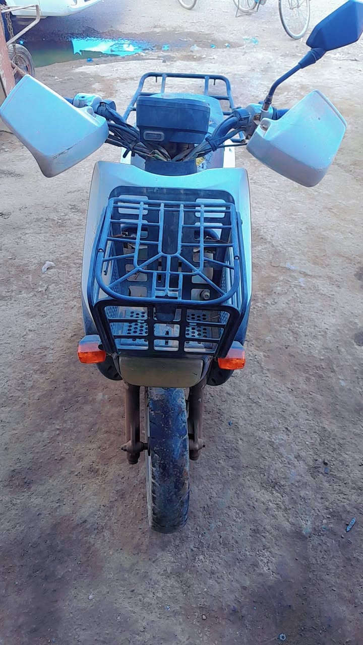 السلام علیکم اخوان دراچه للبيع دراجة نوزل متروكة كلشي بيها كامل (طافية) السعر 150رق ***********
