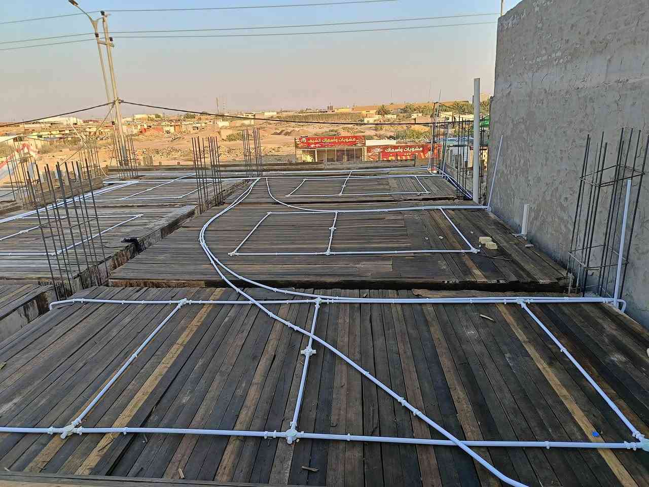 "على بركة الله نكمل أعمالنا الكهربائية، الجودة والإتقان هدفنا، ورضا الزبون أولويتنا. حياكم الله."
اليوم تم نصب شبكة كهرباء إلى بناية في منطقة الشهداء الكوت من مد أنابيب السيالت  والستلايت والخطوط الحرارية والانترنت وخطوط الكاميرات
بادارة علي جبار
للتواصل
***********
