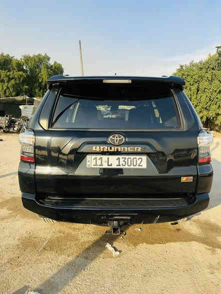 فوررنر اربعينيه ام الشعار 
مواصفات خاصه فول واحد على واحد
موديل 2023 داخل اسود
ماشيه 35000 كيلومتر
ويل ذهبي وكتابات ذهبي بلادي 
جلد وشاشه وسلايد 
وتدفئه مقاعد وستيرن تحديد مسار وقفل سرعه وفورويل وهواي مواصفات بعد 
حادثها جاملغ ودعاميه فقط بدون بنيد
 
***********
