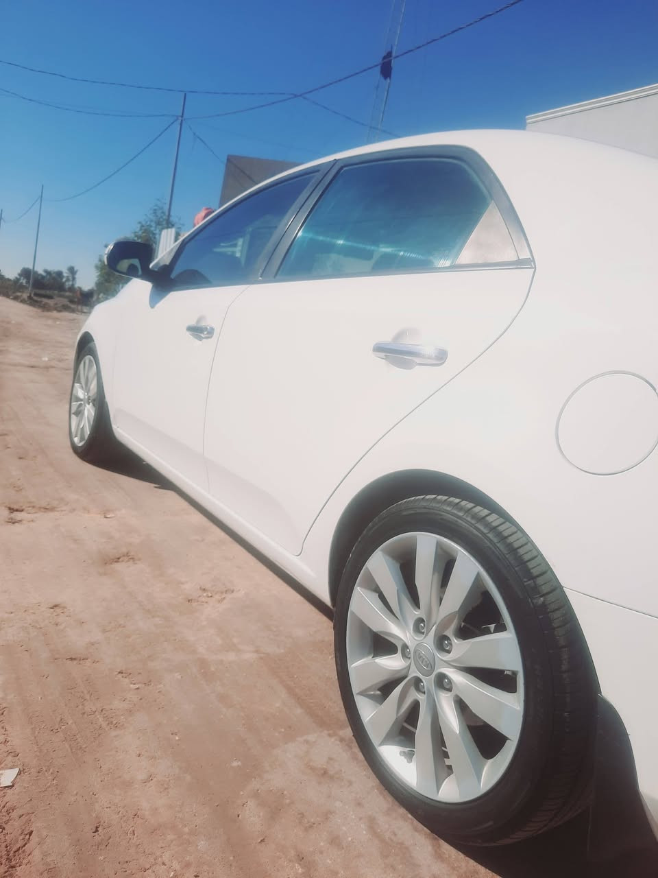 السلام عليكم  سياره سيراتو 2013 مكفوله كفاله عامه رقم اربيل فول مواصفات سياره جديده احلى من الصور سياره ما متعوبه السعر 110 ةبيه مجال  للاستفسار الاتصال على الرقم التالي ***********  
مكان النجف الاشرف 
ناحية الحيره
