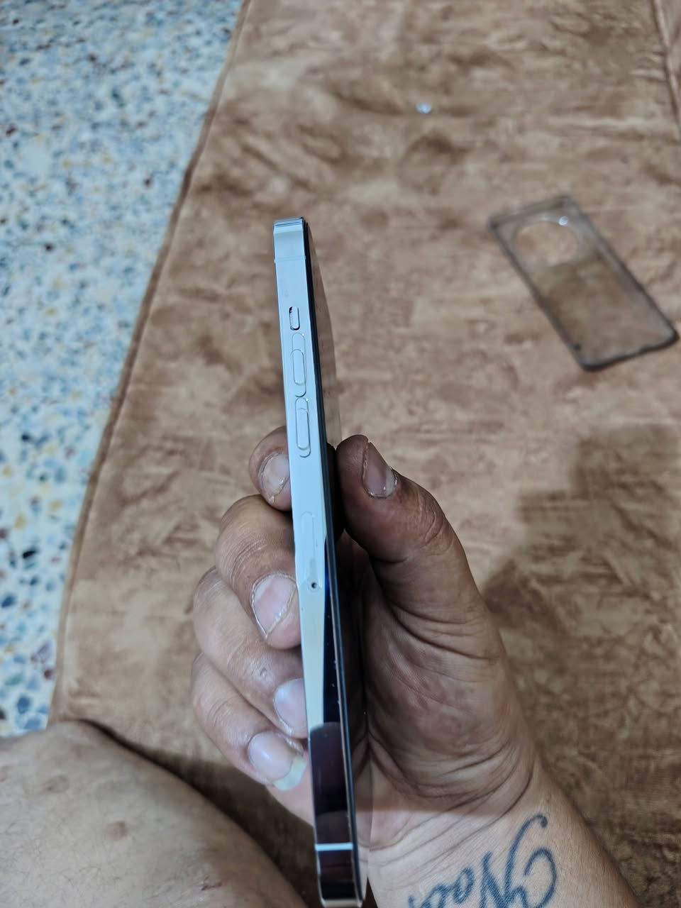 السلام عليكم ايفون 14برو ماكس نضيف جدا شاشه اصليه ذاكره 256للبيع 750 مكاني البياع الشرطه الخامسه ***********
