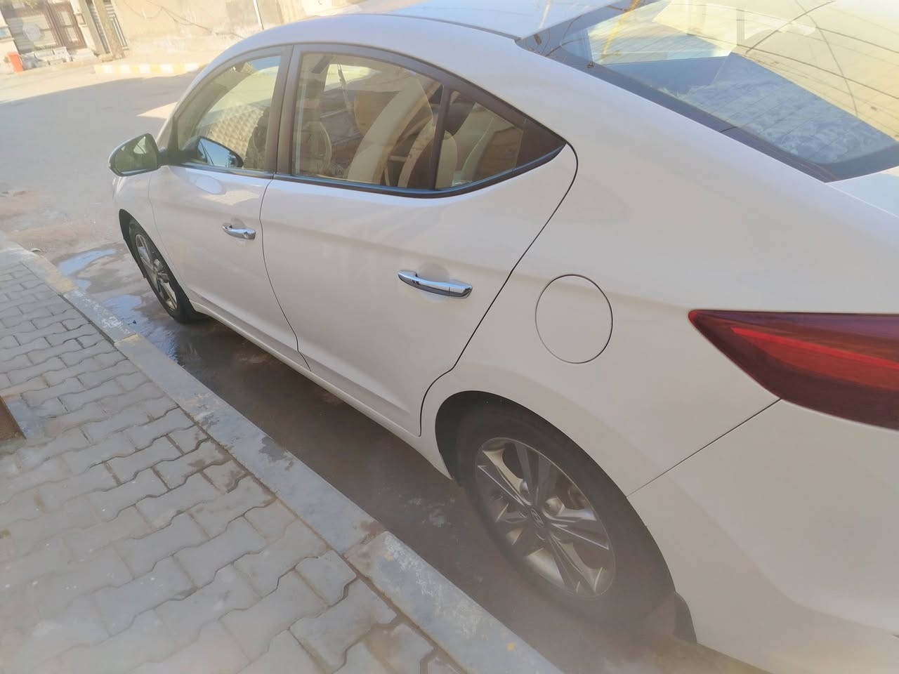 النترا 17  ابيض مكفوله باأسمي رقم بابل انكليزي ماشيه 141 الف سنويه لل 28  مكينه 2000 العنوان الديوانيه المركز الاتصال على الارقام *********** او ***********
