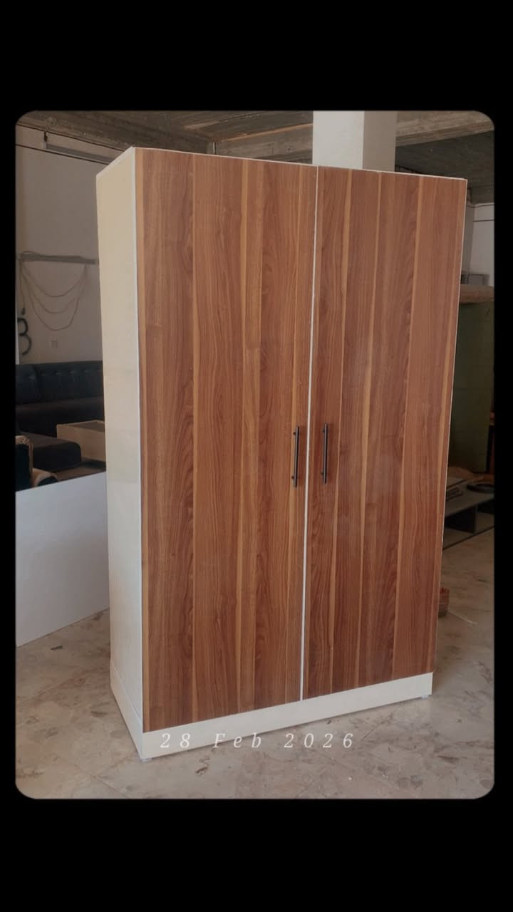 متوفر كنتور mdf بابين شغل درجة اولى 
و ايضاً يتوفر حسب الطلب جميع الاثاث 
للاسفسار مواسلة الصفحه 
او الاتصال على الرقم ***********
