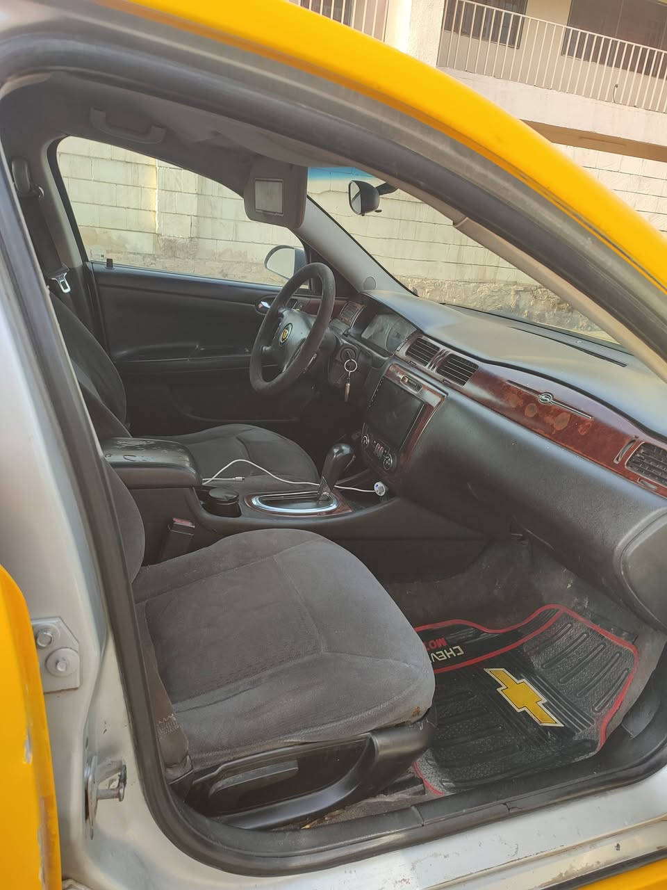 السلام عليكم
امبالا 2010 Lt. للبيع
كير جديد مكينه بالشرط ضفيره جديد
تدفئه تبريد
شاشه
تحكم ستيرن
صدر جديد 
كهربائيات شغالة
خطها تكريت بغداد
رقم نينوى انكليزي 
سنويه مشروع وطني لل30
مصفره هيئه وغرامات بالسياره بأسمي تحويل بنفس اليوم 
السعر 62 وترهم مراوس حسب القناعه 
مكاني كركوك
***********
