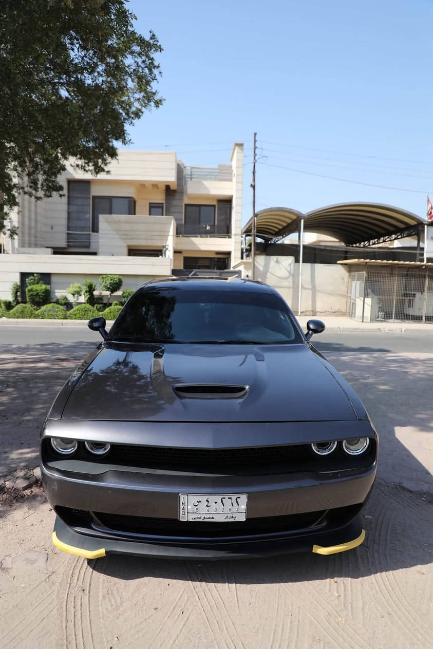 السلام عليكم
دوج جالنجر sxt 2021

الحادث : قطعتين صبغ (جاملغ + بنيد) وشبر من الجاملغ الامامي كلير.   صور الحادث بالمنشور

مكينة 3600 v6
كير مكينة مكفولات كله جديد + السياره كامله مكمله اي كلوب ممشتغل ونظافه فول 
السياره ماشيه 45 الف كيلو متر فقط

رقم السيارة بغداد بأسمي

مواصفات الsxt المعروفه

بصمه ، بصمة ابواب ، كشن كهرباء ، شاشه وسط ،كامره ، فول تحكم ستيرن ، تايرات خلفية عريضه ، دفع خلفي ، لايت زنون ، نظام سبورت ، مانع انزلاق ، بلوتوث ، ABS ، USB

مكاني حي الجامعة
رقمي ***********
موجود واتساب
