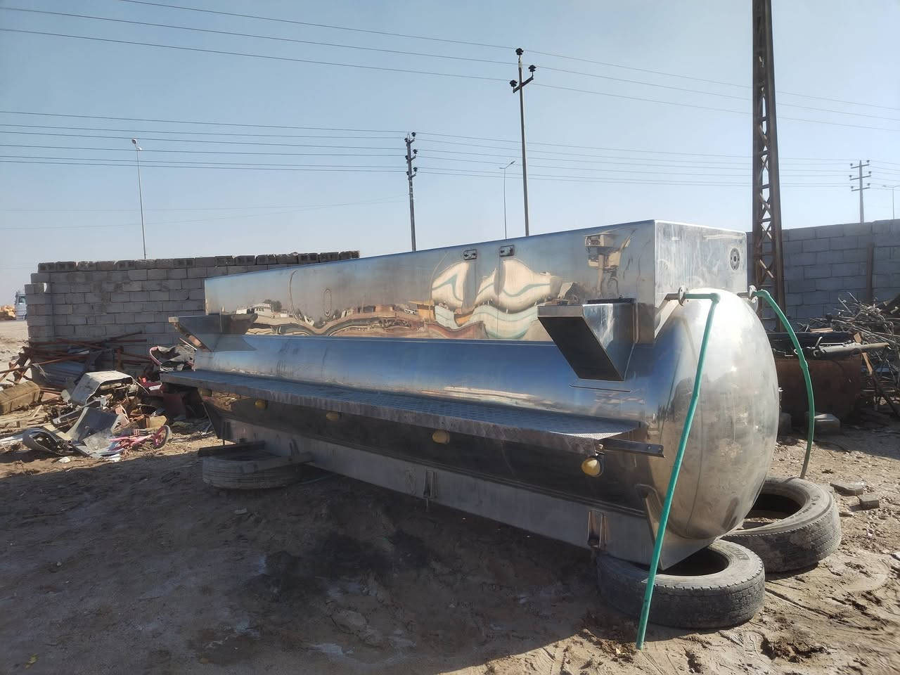 السلام عليكم تانكي 7ونص طن ياباني مامشتغل بل عراق ***********
