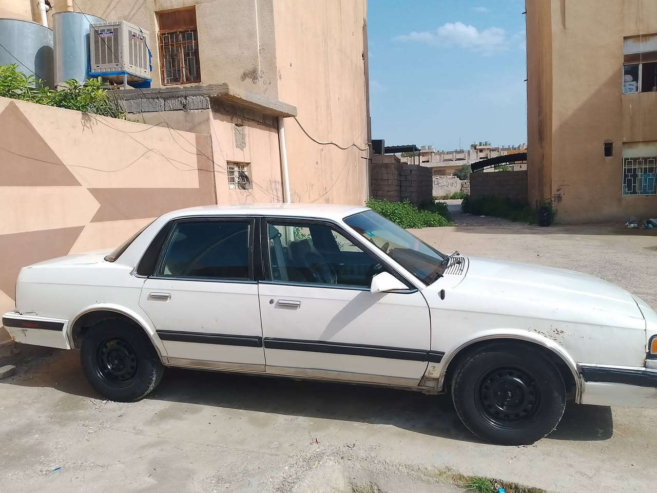 سيارة للبيع اليريد التفاصيل يتواصل وياي ع هذاالرقم ***********
