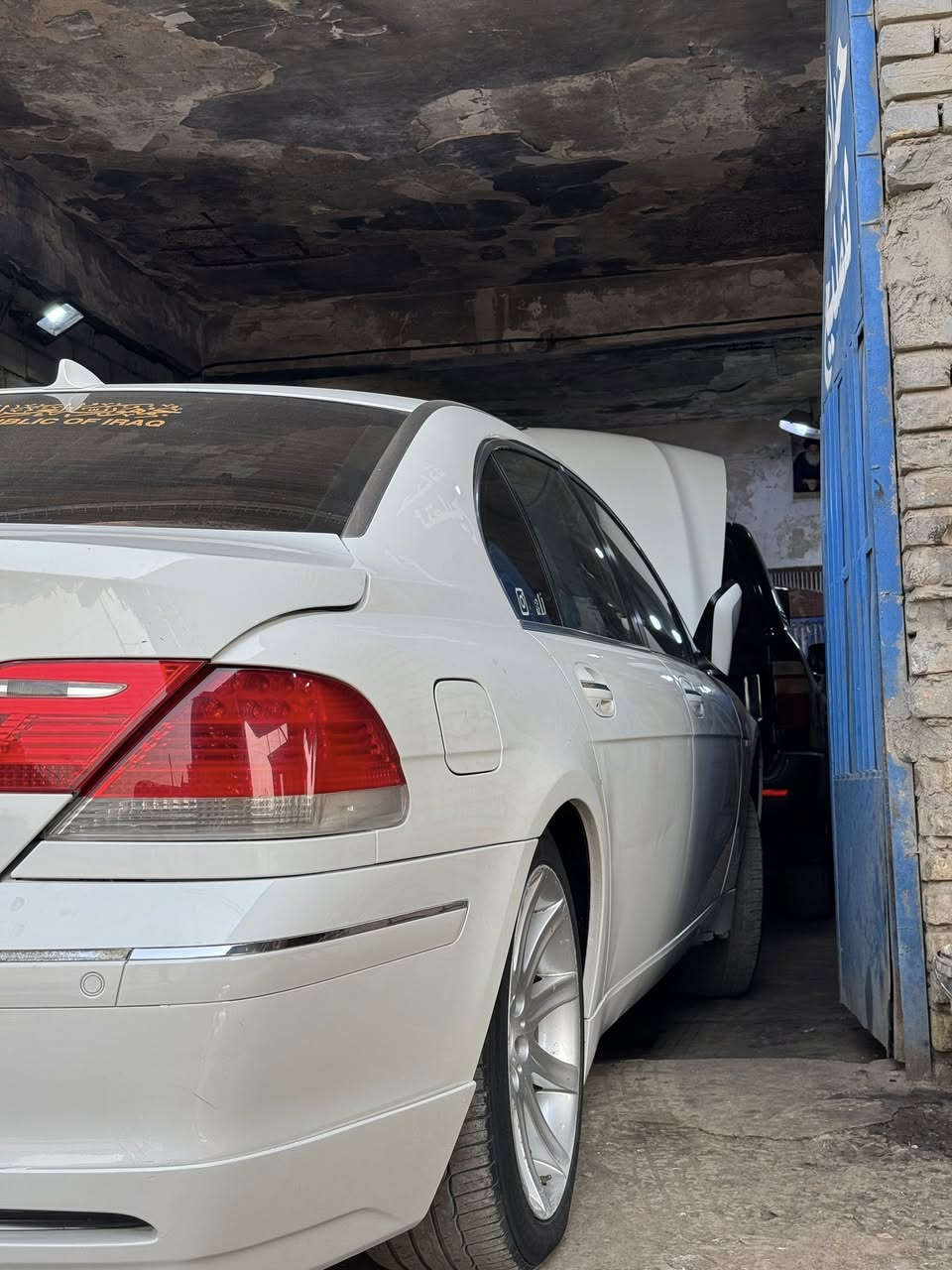 BMW 745li
مويل اصل 2004

محدثه بالكامل 2008 

فتحة سقف كشنات تحكم كهرباء بالكامل 
حساسات امامي خلفي 
امامي خلفي 

تبريد تدفئة مقاعد 

تبريد 3قطع 

بردات 5 

غرفه شاده جديده لون اسود 

صندوك كامل جديد 

صدر امامي خلفي بالجيس 

دبلات جدد عدا الاماميات 70‎%‎ 

انكل ستيرن مع ستيرن مع المجموعه بالكامل مع البرمجه كله جديد ABS جديد مع عمبار 

راديترات مع براد الكير جديد 

جاينات كامله تخم كامل جديد 

مي زيتي اصلي 

شوته وفلاتر جدد 

فلتر بانزين جديد

بلكات نوزلات شجره ومجاول كامله مال وارد ياباني بالكارتون 

فيت بم + عبوه جدد

باتري جديد قبل شهر شديته 

محرك جديد شاده قطره ماينقص 

تخم ويل ابو سيوف جديد شاده مع السبير 

تايرات جدد ‎%‎75

لايتات جدد داينمك 

كاردن جديد اكسن جديد درايمات جدد 

هاند بريك بي ماطور واكف ومشتري وكامل عند احمد ديوانية 

دوسات جدد موجودات ويه السياره تاخذهن 

بجم كبس كامل مشتري قبل شهر 

السياره بيه قطع التحديث مبدلات ومصبوغات مع رصعات بالقماره واضحات بالصور كلش بسيطات 

وحادثه جاملغ امامي للتذكير السياره وكاله فقط مرمزه 13 بسنوية معفيه كمرك وضريبه بس ينفتح القرار تنزله مصفره غرامات وحجز وكلش سليمه 

معمره تعمير من الصفر كلشي بيه مبدله ع ايدي 

السعر 110 وبيه مجال بسيط كلش ماكو هيج نضافه بهيج سعر 

***********
