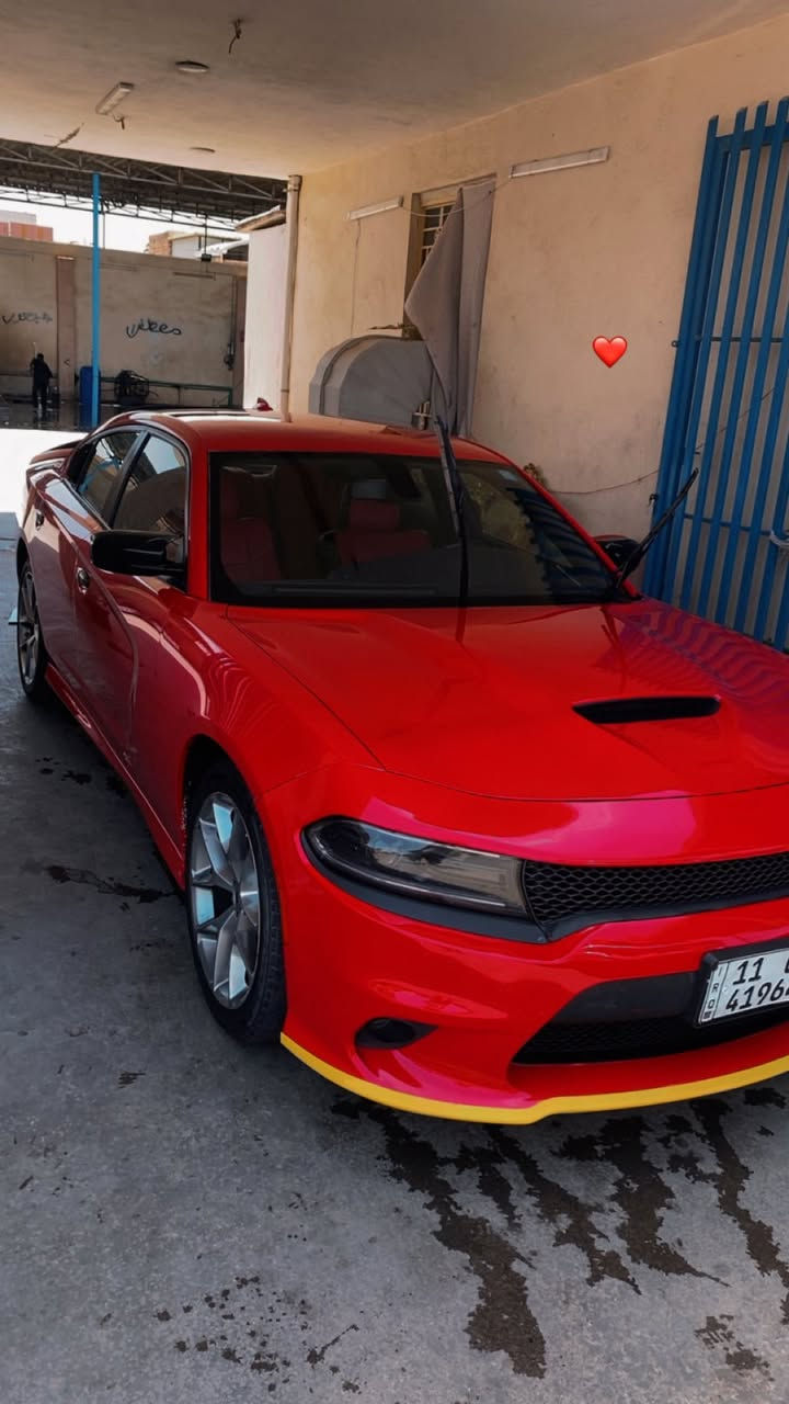 السلام عليكم 🫡
چارجر  GT  للبيع احمر طماطي🍅
مديل 2022 رقم بغداد ✅
 حادث جاملغ خلفي وقبق جنطة وخشم البنيد بدون ايرباك ماشية 95 الف ✅
  مواصفات الـ Gt معروفة ⚜️
السيارة جاهزة مناقصها بس خيال🏇
 وحدادية جديدة مكانها بغداد 📍
 ***********☎️
