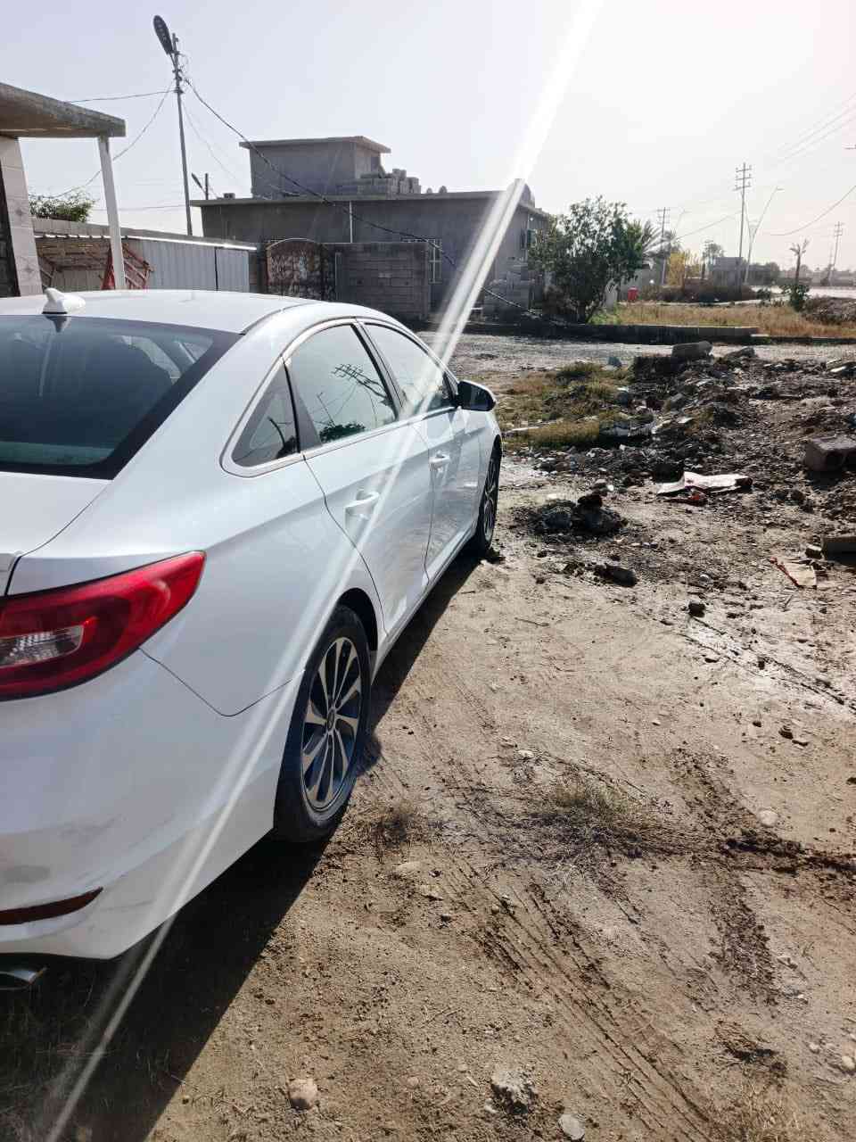 السلام عليكم 
سوناتا موديل 2016
رقم اربيل دولي باسمي 
محرك 2400
قطعتين صبغ بدون داخل 
كير محرك شرط صدر تخم تاير جديد 
السياره فول عدا سلايت مكان سياره تكريت الاستفسار الاتصال على الرقم ***********
