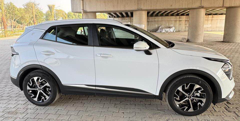 كيا سبورتج 2025 خليجي مكفوله سياره عل وضع زيرو بعدها نص فول سنويه بأسمي ماشيه 10 الف محرك 2000 دوش مكفوله كفاله عامه ....
عنوان سياره بغداد حي جهاد 
السعر ...223... قفل ...
*********** بغداد, العراق
