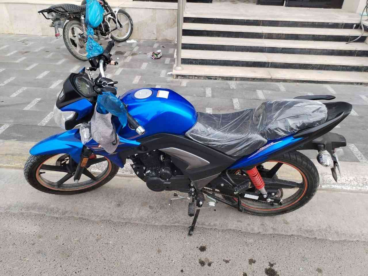 هوجي موديل 2023 زيرو دراجه بصمات اثنين اسويجات اثنين تسجيل ماته واصل ال رسوم وطلع سنويه بسمك البيع السعر 16 وربع وبي مجال شراي يتصل مكاني رمادي ***********
