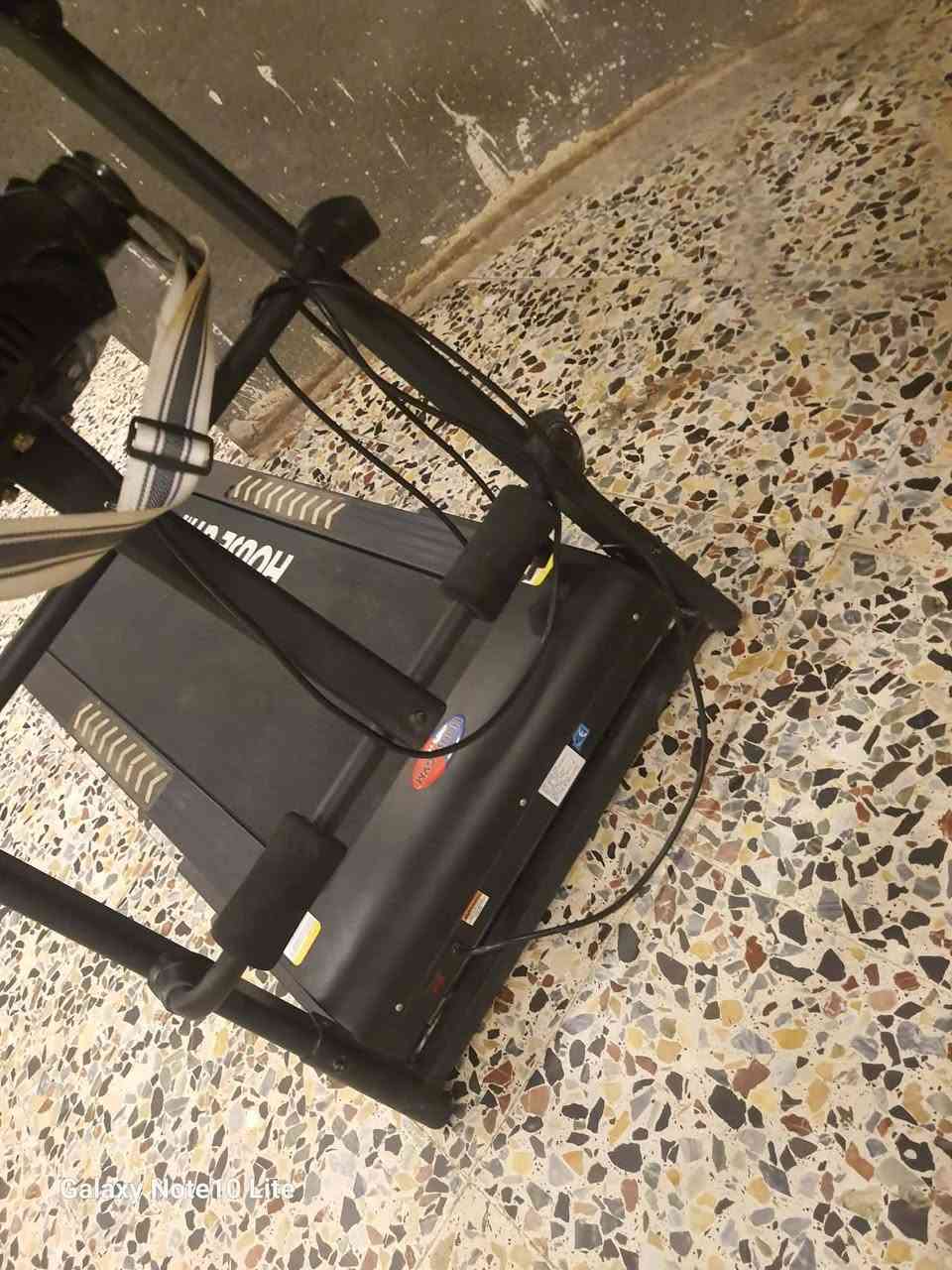 🔥 للبيع جهاز جري HOUSE GYM X510G 🔥
جهاز جري استعمال لمدة شهر فقط واستعمال خفيف جدًا، الجهاز نظيف وقوي وما بي أي عطل ✨
✅ مناسب للبيت والتمارين اليومية
✅ ممتاز لحرق الدهون وتحسين اللياقة
✅ شاشة عرض رقمية
✅ عدة سرعات
✅ تصميم عملي وقابل للطي
✅ حالته ممتازة جدًا
سبب البيع: عدم التفرغ للاستعمال.
📩 المراسله على واتساب ***********
***********
💰 السعر  جدًا مناسب ٣٢٥ الف لأن محتاج أبيعه بسرعة
