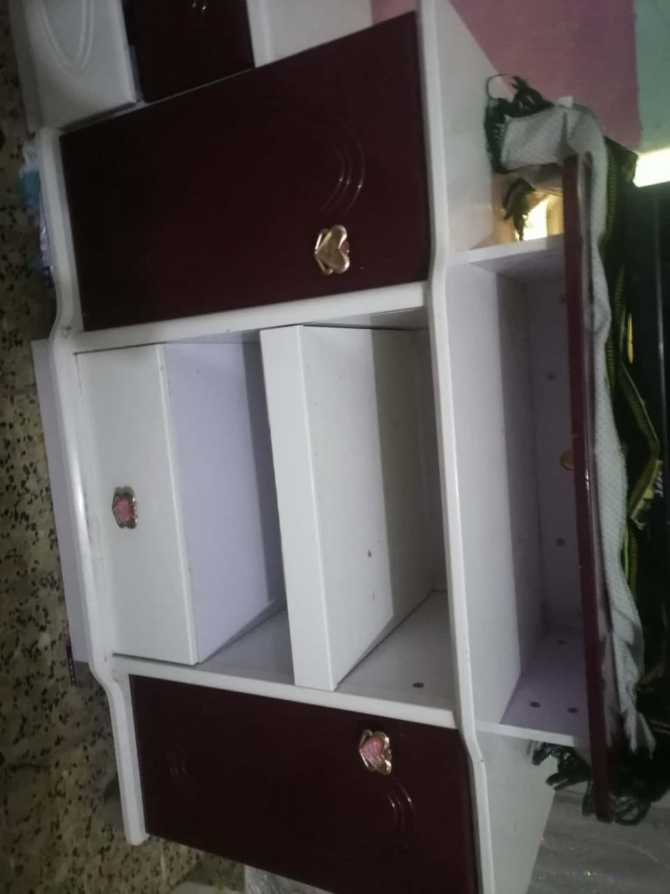 غرفه تركي ابواب نضيفه اي اضرار مابيه مكان سماوه الوركاء سعر 550مراسله اوتصال
***********
