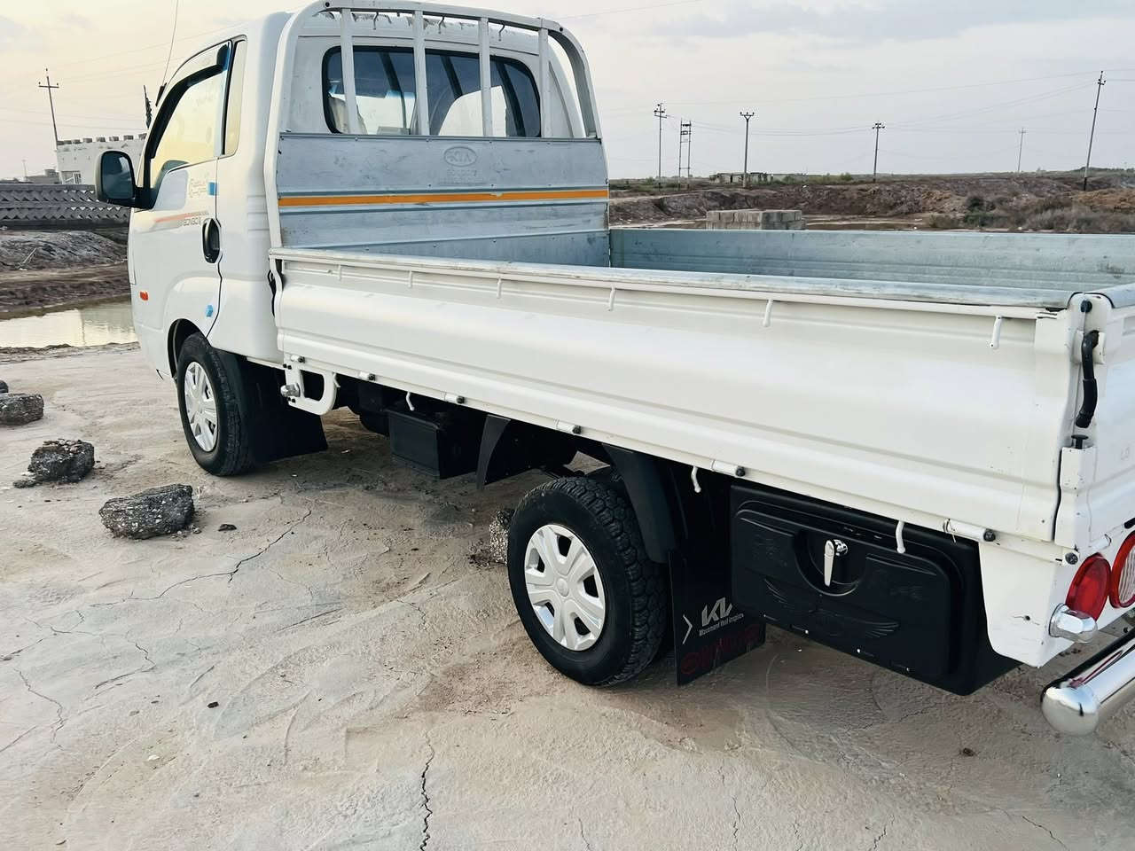 كيا تماتيك البيع دخول جديد مديل 18 بيه ارقام وسنويه ل29 مكفوله من ضربه وصبغ وكير مكينه على شرط سياره بجيس بعدهي تخم تاير كوريا تبريد تدفئه بدي معلف جاهزه ماتصرف عليه اي شي وكاله بسم المشتري ام صوره مكان سياره شطره السعر 65 وبيه مجال ‭0787 545 7670‬

‭0787 570 1894‬
