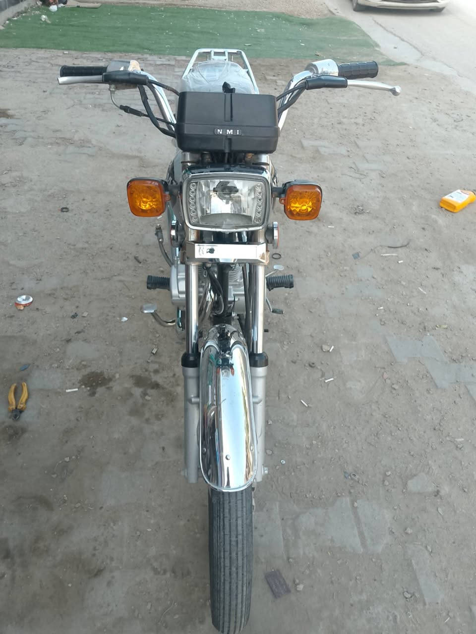 سلام عليكم درجة للبيع موديل 25 تعمير اغراض شلامجه  اوراق سكنر الدراجه شوفه عينك نظيف رايدها 700 وبيها مجال المكان كربلاء هذا رقمي***********
