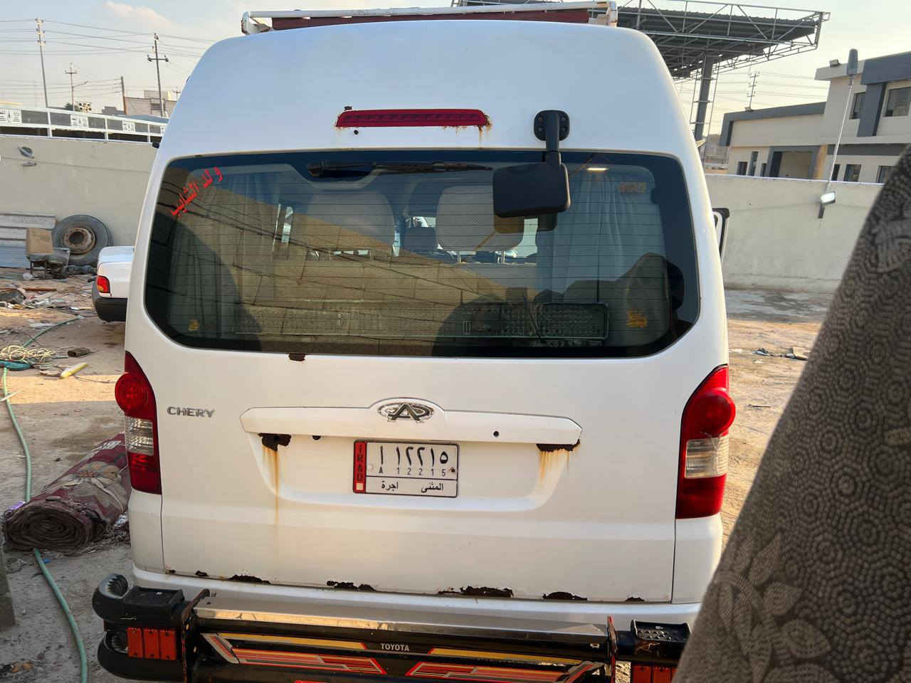 سلام عليكم شيري 2013طالعه 2018 البيع فقط سياره حره مكينه ففيتي 3000 بيه خيط بخار كهربائيات كله شغاله تحويرت المكينه بل نجف محوره حداد قبل 10ايام نافضه كله من طول لطول السعر 90 رقم الهاتف ***********مكان السياره البصره الزبير
