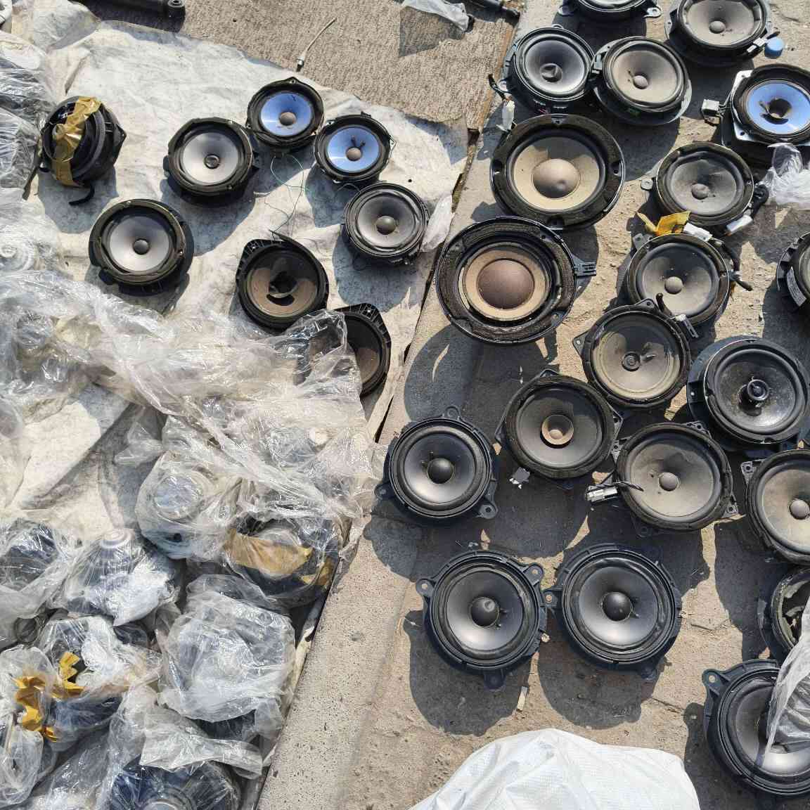 سماعەی اوروپی جوتی ٧هەزار بس جملە 
0750
4244199 اكر, نينوى
