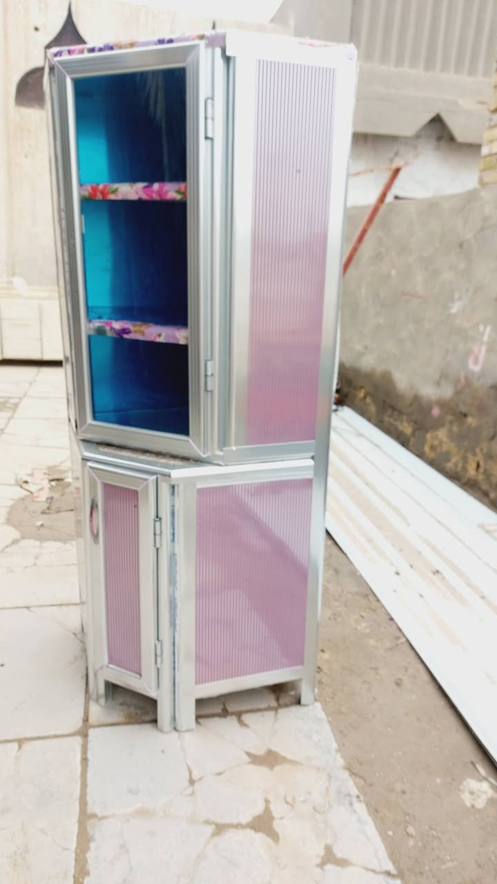 غراض بيت مناسبه  نضيفات. كلمن وسعره. لا تكسر بالسعر. رجائأ شراي تعال خاص. تصال ***********. //*********** // بي واتساب   ديوانيه.
