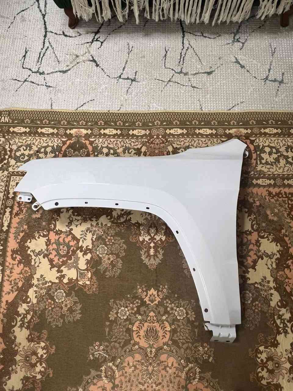 سلام عليكم شباب عندي جاملغ مال جيب موديل 20 ابيض ثلجي صفحة سايق كلش نظيف رصعه مابي نظافه 95 بالميه اشتريته سيارتي وسبحان الله سيارة نباعت وهو بقه مكاني كركوك والي يريدة اكدر ادزة اله السعر 5 ورقات للاتصال ***********
