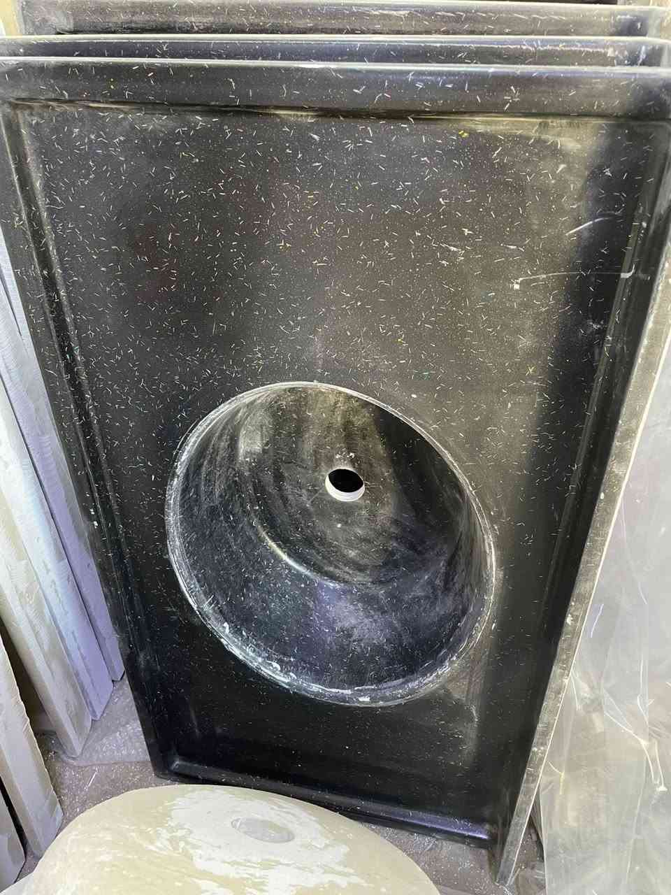 يتوفر مرمر ثقيل بسعار مناسبه جداً للاستفسار ***********
