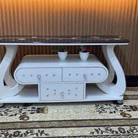 ميز للبيع 160بي مجال قليل  هذا رقمي بي واتس 07871922612