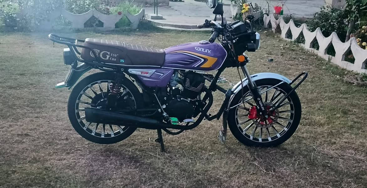 السلام عليكم
للبيع دراجه ايراني موديل2024 شكل 2025 نضافه فول  شلعه معدل رزانه نعومه دراجه حيل حلوه تجي وشوف ابعينك أحله من الصوره مكان الصقلاوية للاستفسار اكثر اتصل ***********
***********
متواجد خاص
