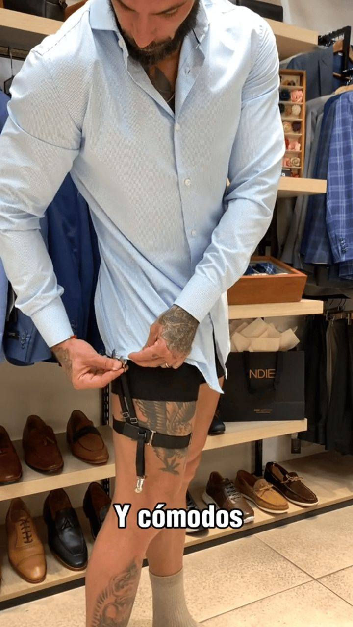 👔✨ تعبت من القميص كل شوية يطلع من البنطرون؟
تتعب كل يوم حتى تحافظ على مظهرك أنيق؟
تكعد الصبح تكوي ملابسك… وبنص اليوم يضيع الكوي بسبب السيارة أو المكتب؟ 😤
✅ الحل سهل!
حمالات تثبيت القميص تخلي مظهرك مرتب طول اليوم 👌
✔️ مطاط مرن + مشابك معدنية قوية
يثبّت القميص بدون ما يجرحه
✔️ خفيفة ومريحة… ما تحس بيها حتى لو طول اليوم لابسها
✔️ مناسبة للعمل، الاجتماعات، والمناسبات الرسمية
✨ خليك واثق… ومظهرك أنيق بكل لحظة ✨
💰 السعر: 12,000 د.ع
🚚 توصيل مجاني لكل العراق
للتواصل والطلب:
📱 واتساب: ***********
📨 تليگرام: @Bzati
📢 القناة: https://t.me/Bazi3ti
