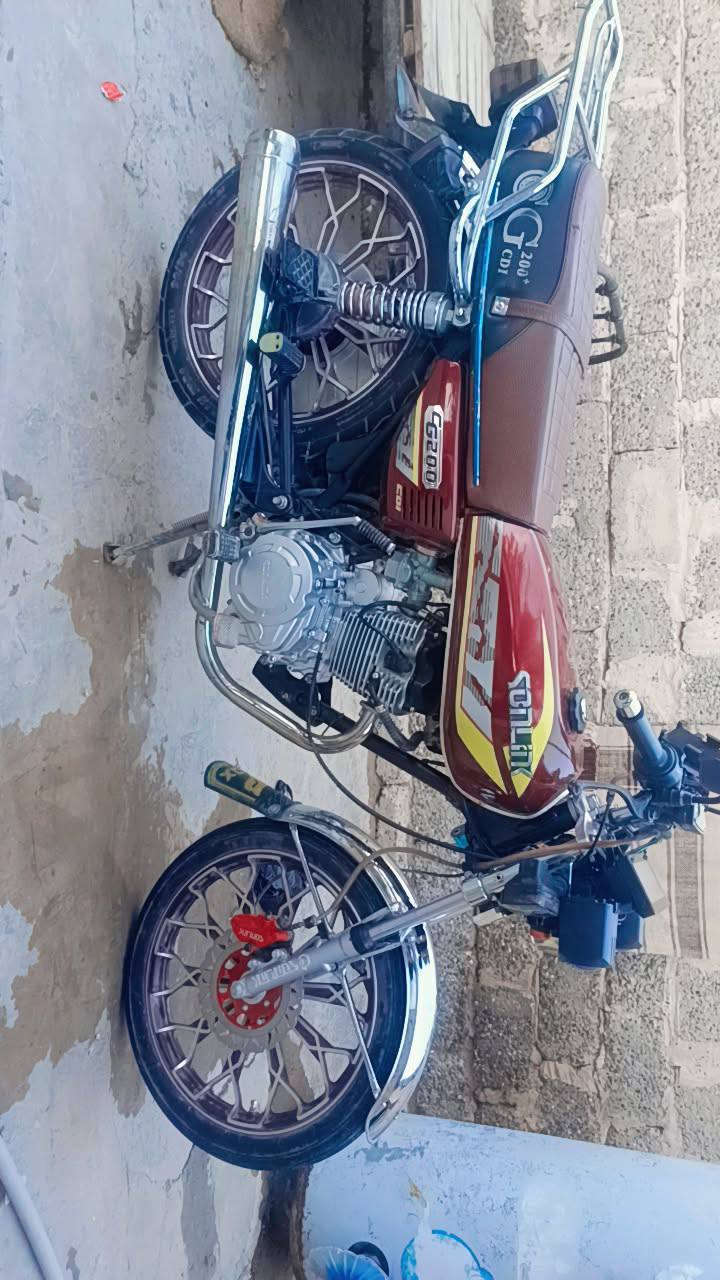 اسلام عليكم اخوان  عندي دراجة للبيع سيفان 2024 محرك200مامفتو اي عطل مابيهة  السعر 700وبيها مجال


**إذا كنت صاحب هذا الإعلان وتريد حذفه لأي سبب، رجاءا أرسل رسالة إلى الدعم الفني**